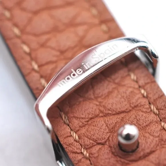 Louis Vuitton Luxury Bracelet - Picture 8 of 10